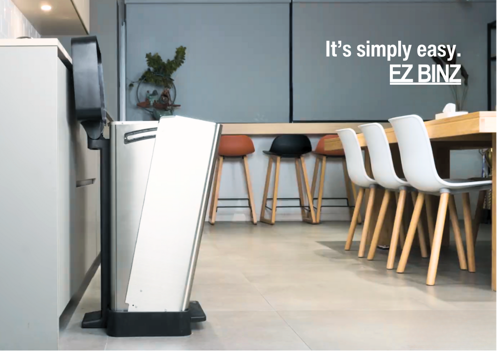 EZ BINZ™ Tilting Front Step Can