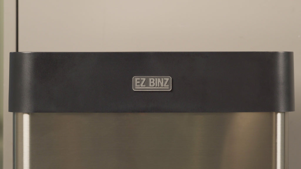 EZ BINZ™ Tilting Front Step Can